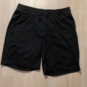 Mondetta women’s shorts.  Size medium.  Black in color